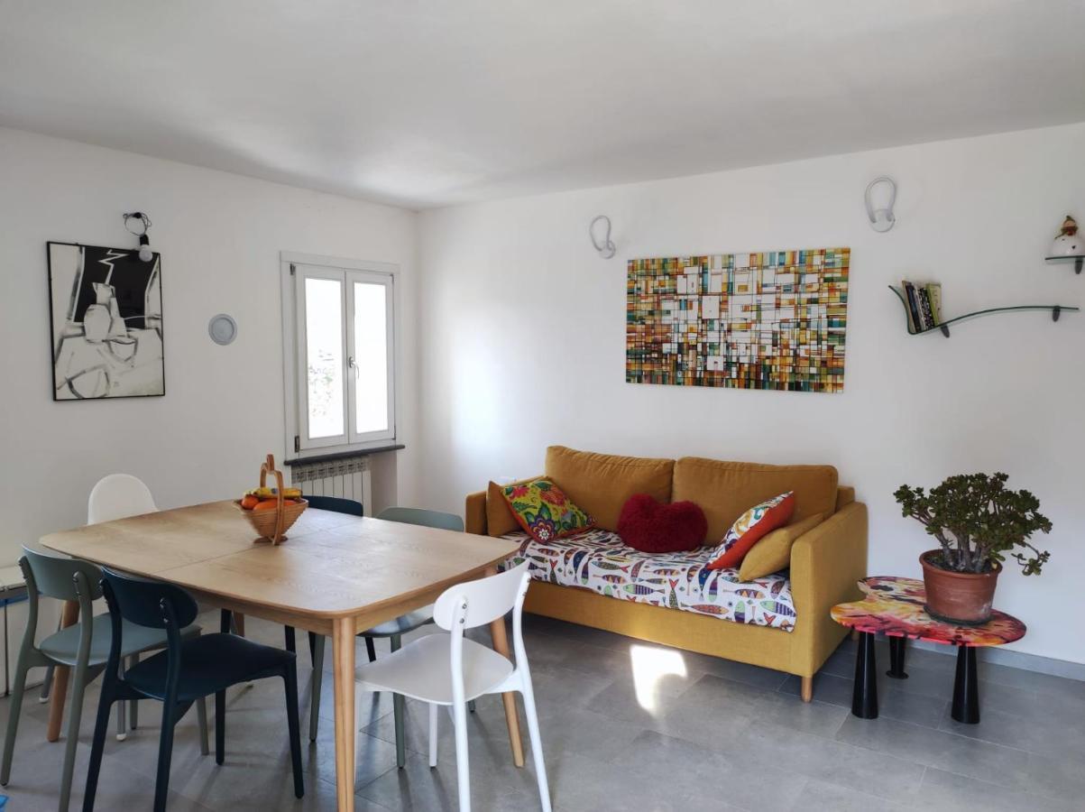 Вилла Casa Dei Giuggioli Вернацца Экстерьер фото
